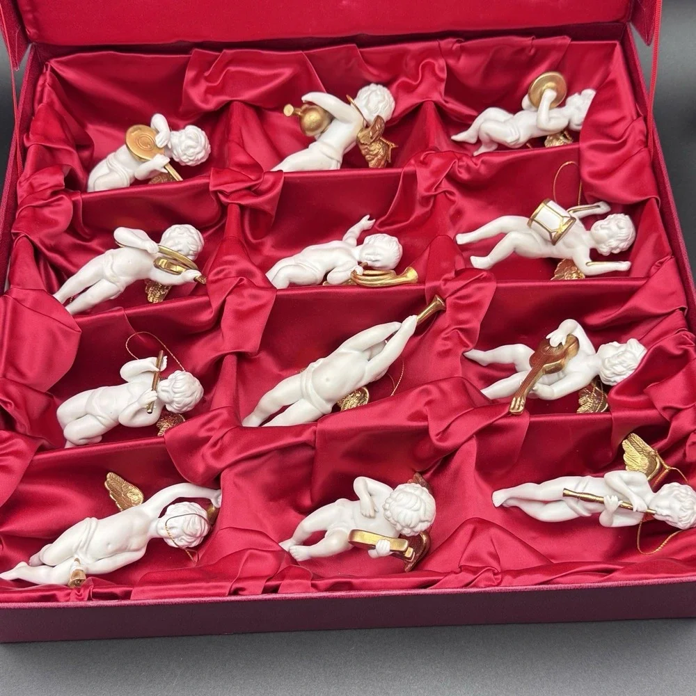 Franklin Mint Heralding Angels Set of 12 24kt Gold & Porcelain Ornaments + Case